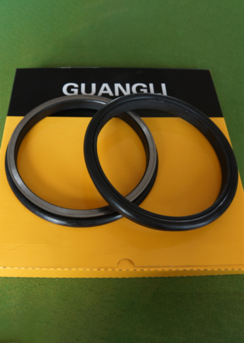 Floating oil seal