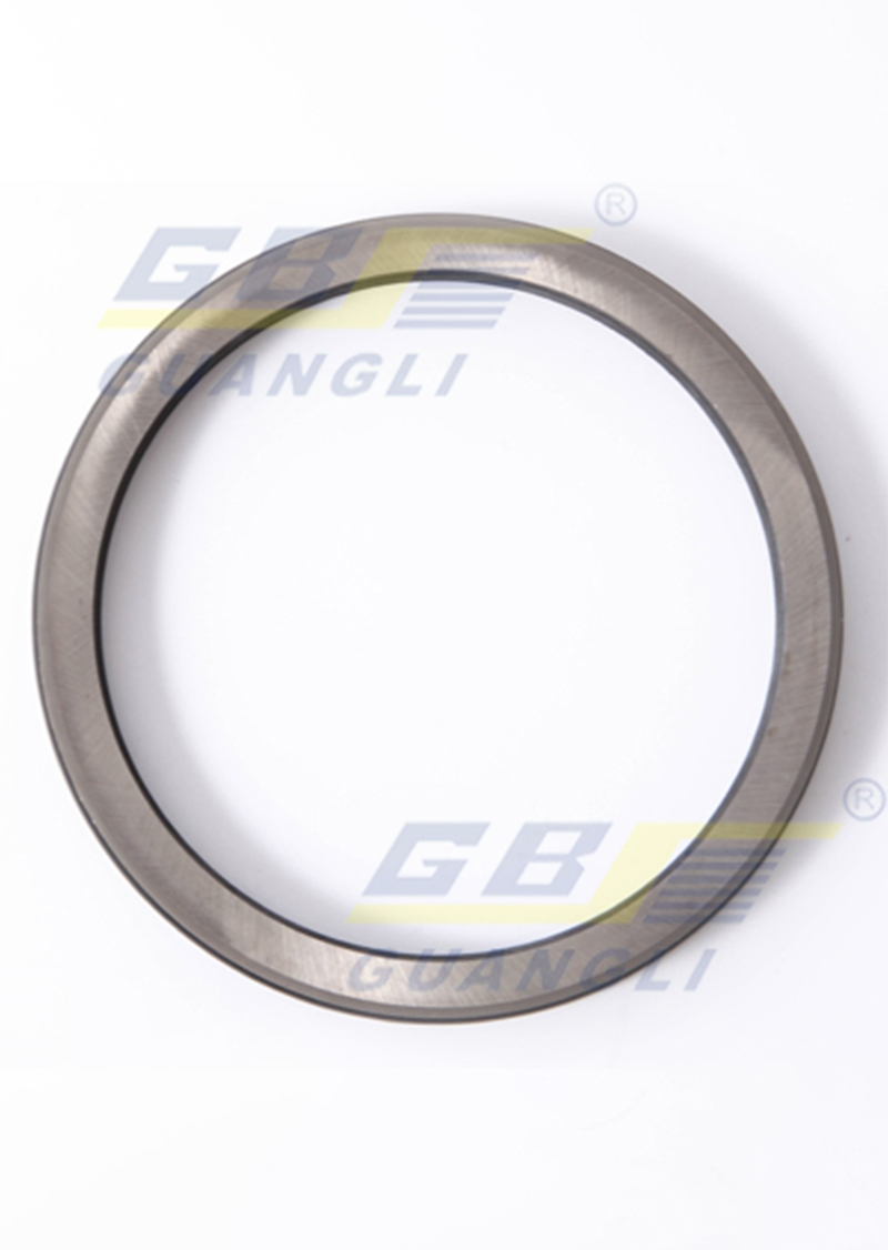 Floating oil seal