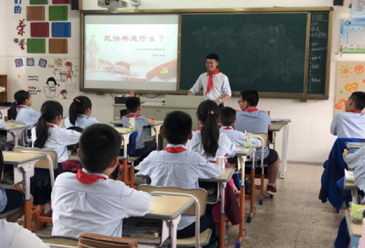 2021法治文化基层行之进校园活动