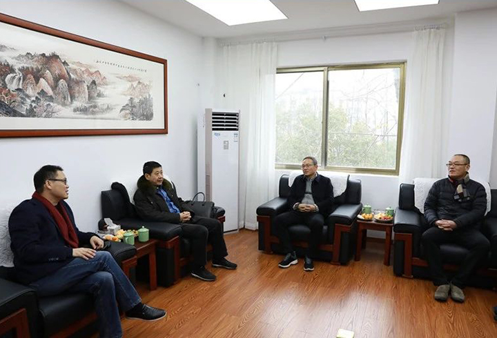 市律师行业党委书记王迎庆、市律师协会长王健一行到万申佳所调研