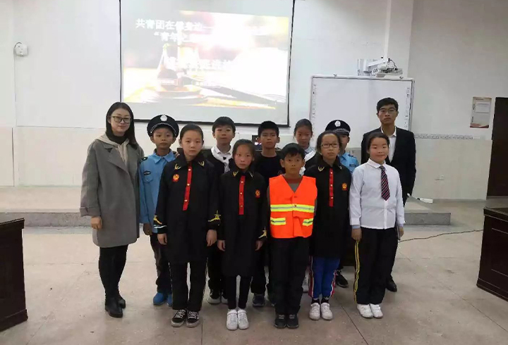 模拟法庭第六期走进南明小学