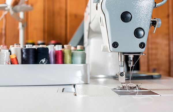 How to choose a sewing machine?
