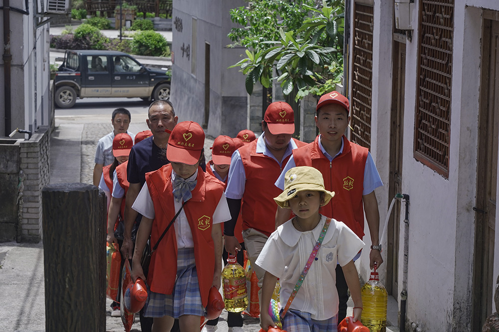 幫扶活動(dòng)