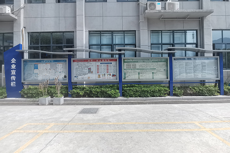 企業(yè)形象策劃,廣告媒介代理,平面廣告,設(shè)計(jì),LED,顯示屏,LED外露燈,標(biāo)識,廠牌,鈦金字,鐵皮字,銅,鋁牌,噴繪,寫真,車身貼,名片,彩印,畫冊,燈箱,路牌,招牌,橫幅