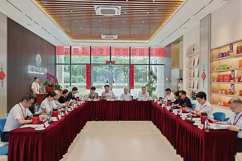 “灵芝工业生长的挑战与对策”钻研会在福州乐成召开
